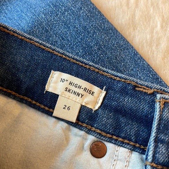 Madewell 10” High-Rise Skinny Jean with Button Front - Picture 6 of 8
